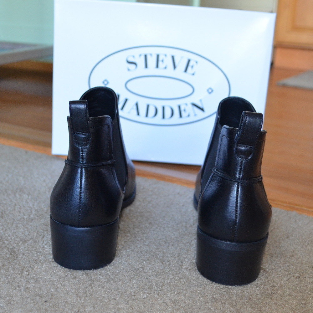 STEVE MADDEN Leather Ankle Booties - Picture 5 of 8